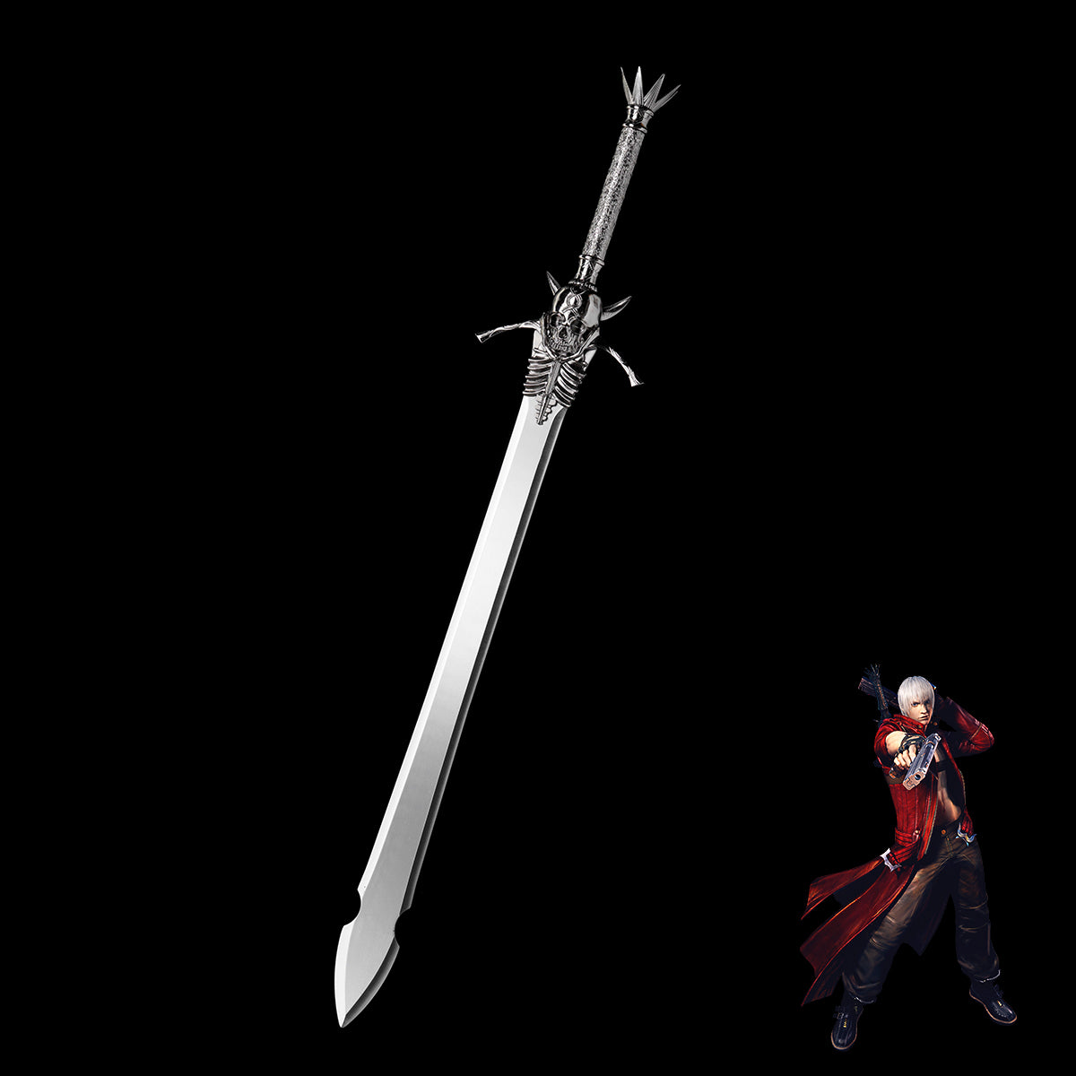 Épée longue Dante Devil May Cry Rebellion photographiée sur fond noir uniforme, sans fourreau ni support visible. L’épée est présentée en vue entière, légèrement inclinée, avec lame longue en acier inox finition argentée. Garde démoniaque en croix avec crâne sculpté et quillons incurvés, poignée longue gainée de cuir sombre texturé, pommeau métallique pointu. Image adaptée à la collection, au cosplay et à l’AMHE / HEMA décoratif.
