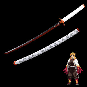Réplique katana Rengoku Demon Slayer avec lame noire et motifs de flammes rouges, fourreau blanc assorti.