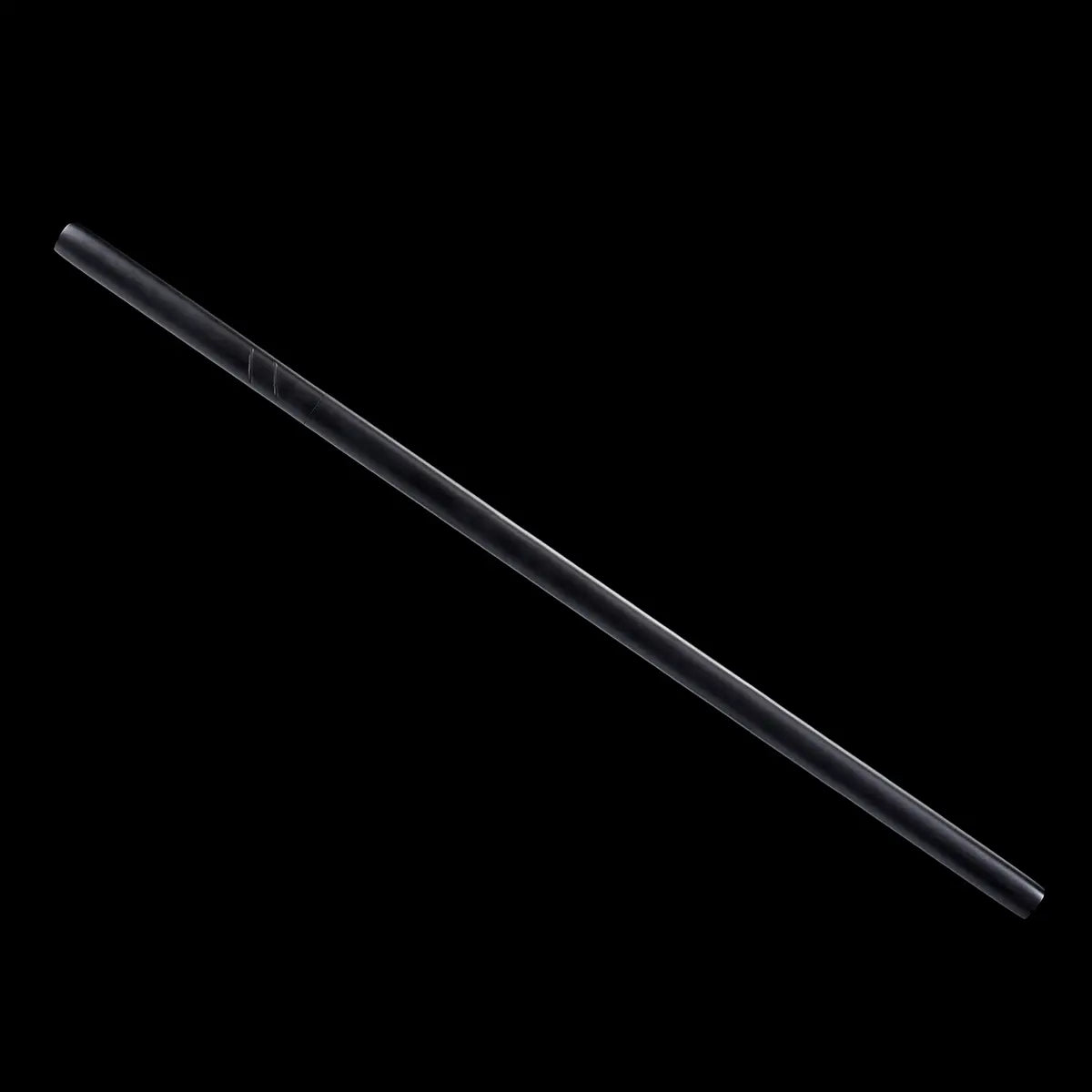 Photo du fourreau noir laqué du katana Zatoichi Lame du Vagabond, sabre japonais en acier carbone 1045. Design minimaliste et sobre avec rainures discrètes, isolé sur fond noir. Réplique authentique Blade Bushido idéale pour collectionneurs et amateurs de sabres japonais.